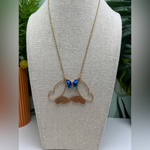 Elegant Statement Butterfly Necklace -  Classic Boho Chic Butterfly Necklace - Picture 1 of 9